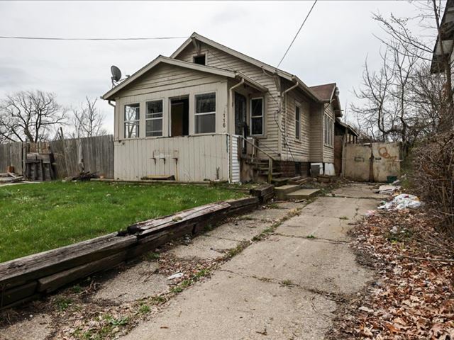 Find Out More About 116 E MOORE ST, FLINT 116 E MOORE ST, FLINT