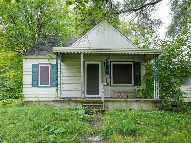Find Out More About 1306 CRONK AVE, FLINT 1306 CRONK AVE, FLINT