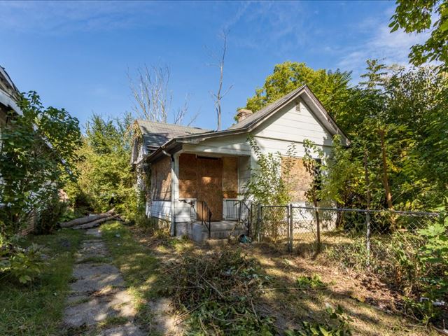 Find Out More About 137 E OAKLEY ST, FLINT 137 E OAKLEY ST, FLINT