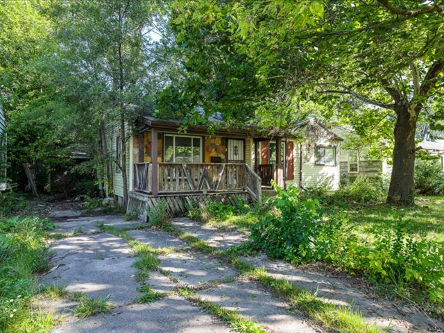 Find Out More About 1806 ROSELAWN DR, FLINT 1806 ROSELAWN DR, FLINT