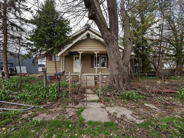Find Out More About 1911 CURRY ST, FLINT 1911 CURRY ST, FLINT