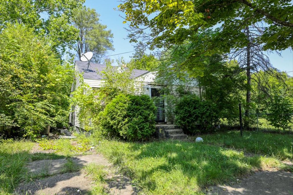 209 Damon St, Flint photo 3