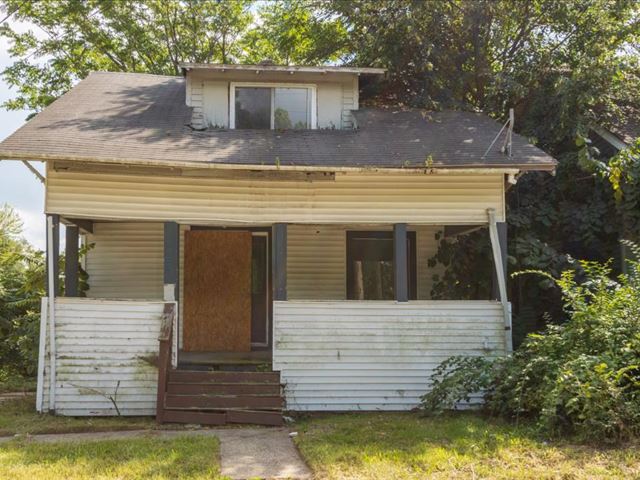 Find Out More About 221 W TOBIAS ST, FLINT 221 W TOBIAS ST, FLINT