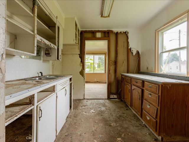 Find Out More About 4025 REYNOLDS ST, FLINT 4025 REYNOLDS ST, FLINT