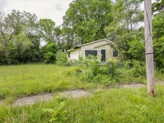 Find Out More About 506 E AUSTIN AVE, FLINT 506 E AUSTIN AVE, FLINT