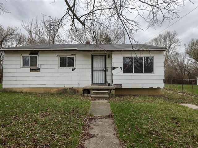 Find Out More About 6217 HILLCROFT DR, FLINT 6217 HILLCROFT DR, FLINT