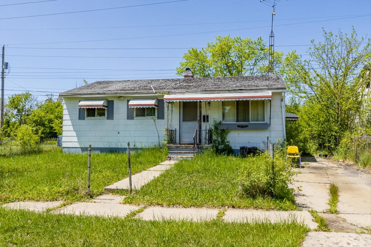 6613 Cecil Dr, Flint photo 3