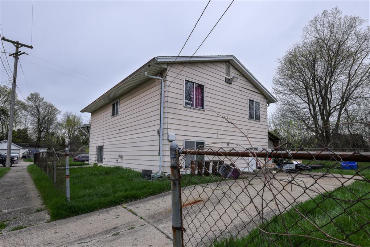 779 E Russell Ave, Flint photo 4