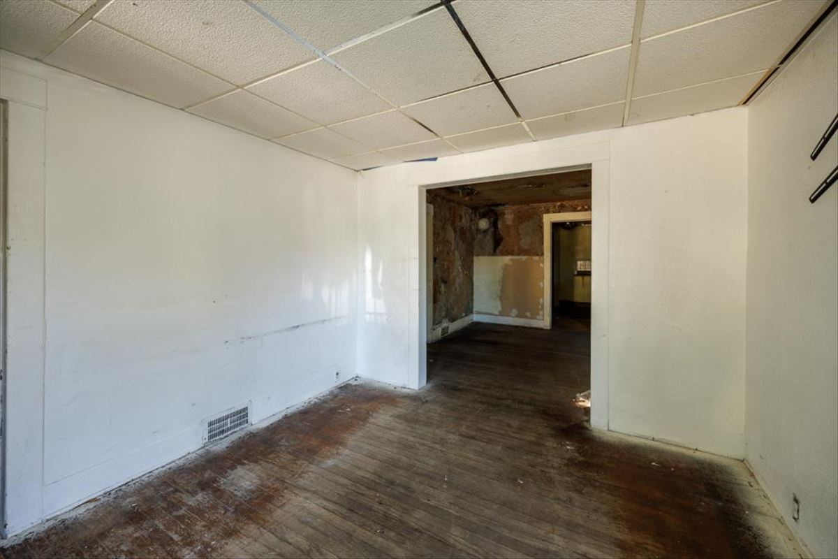 806 Carton St, Flint photo 3