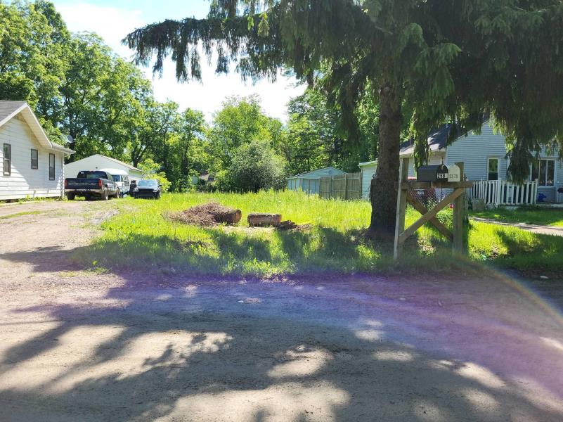 2582 BERTHA AVE, FLINT, MI 48504 Genesee County Land Bank